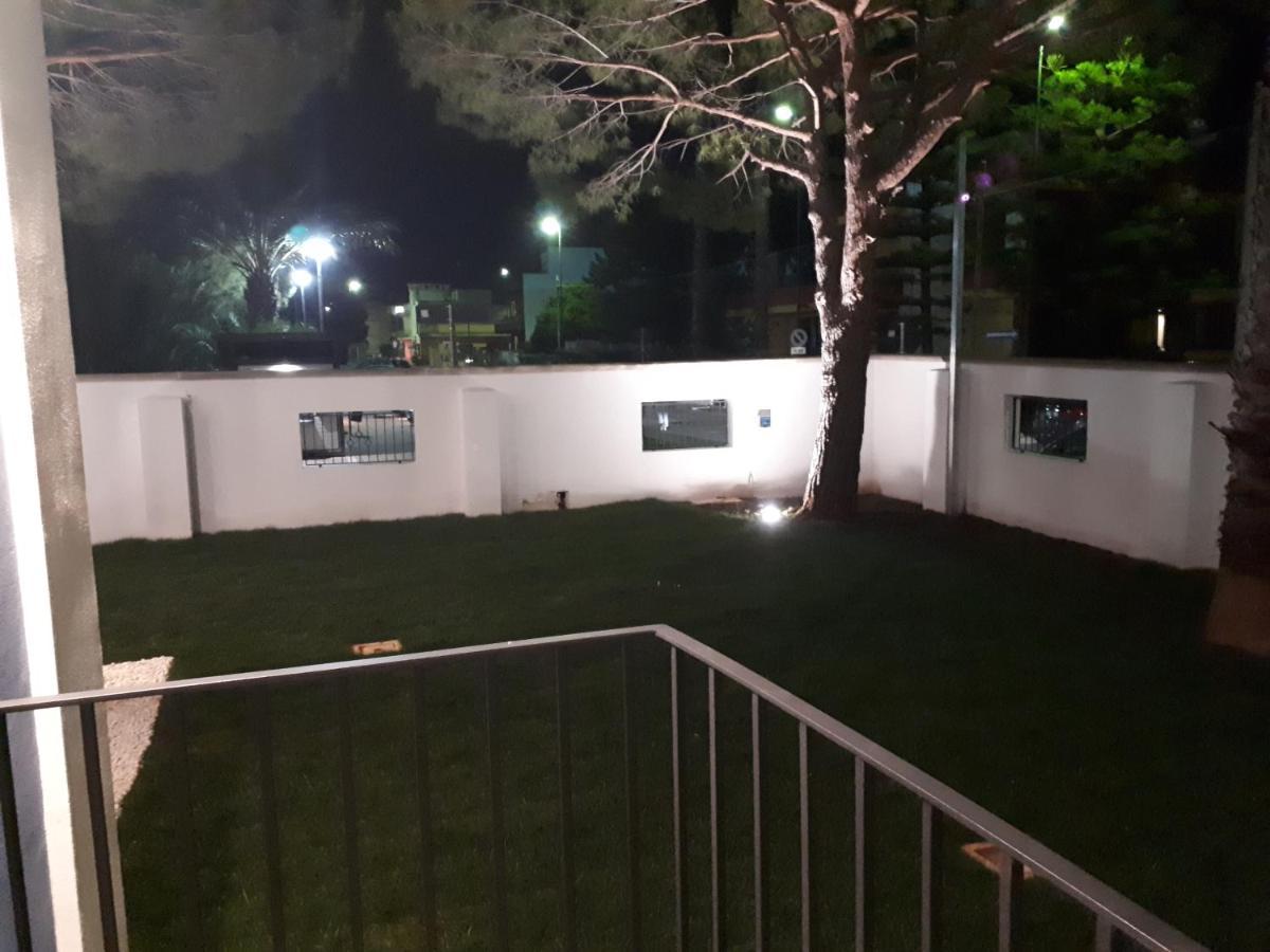 La Casa Di Francesca B&B Con Parcheggio Privato Porto Cesareo Exterior photo